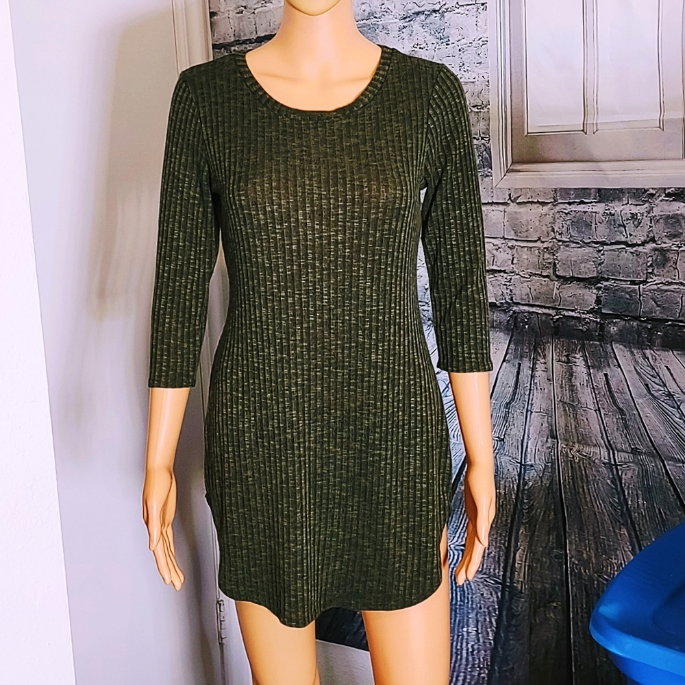 RMD LOS ANGELES FOREST GREEN RIBBED DESIGN SOFT TUNIC BLOUSE WOMEN'S SIZE  XS